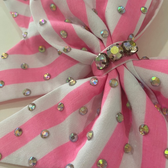 “Candy” Bows of London Cheer Bow - Picture 4 of 7